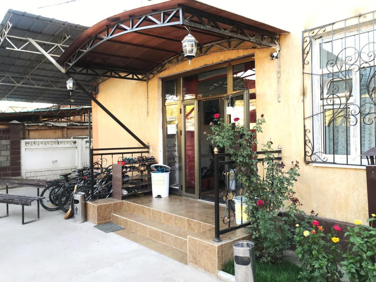 Apple Hostel Μπισκέκ Εξωτερικό φωτογραφία
